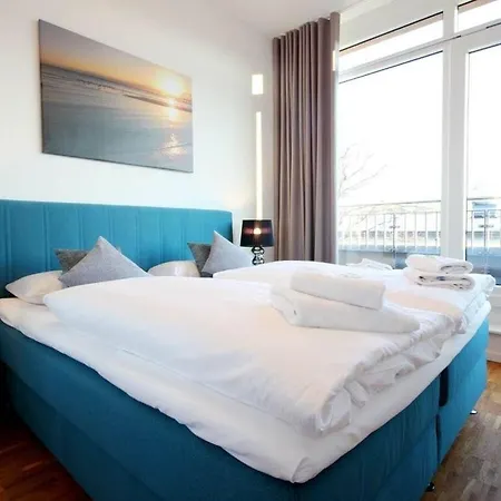 Beachfront Penthouse In Ferienhaus Binz